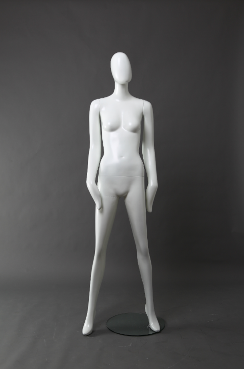 Maniquí femenino de cuerpo completo de moda para exhibición de ropa y armario
   